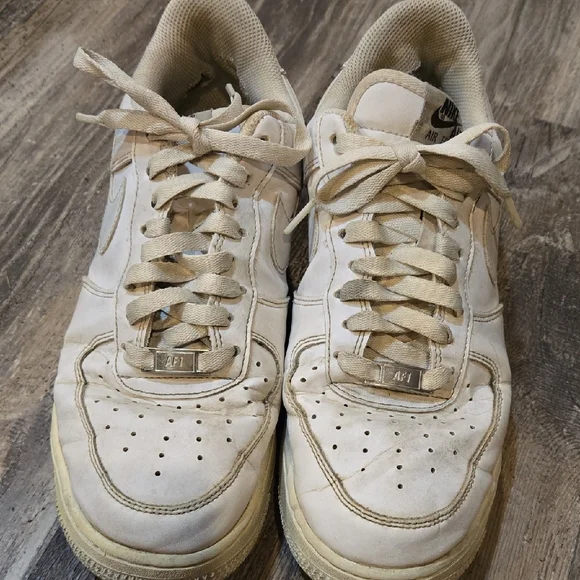 Nike Air Force 1 Men's Cream Sneakers - Picture 2 of 6